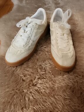 Madden NYC Womens Sneakers